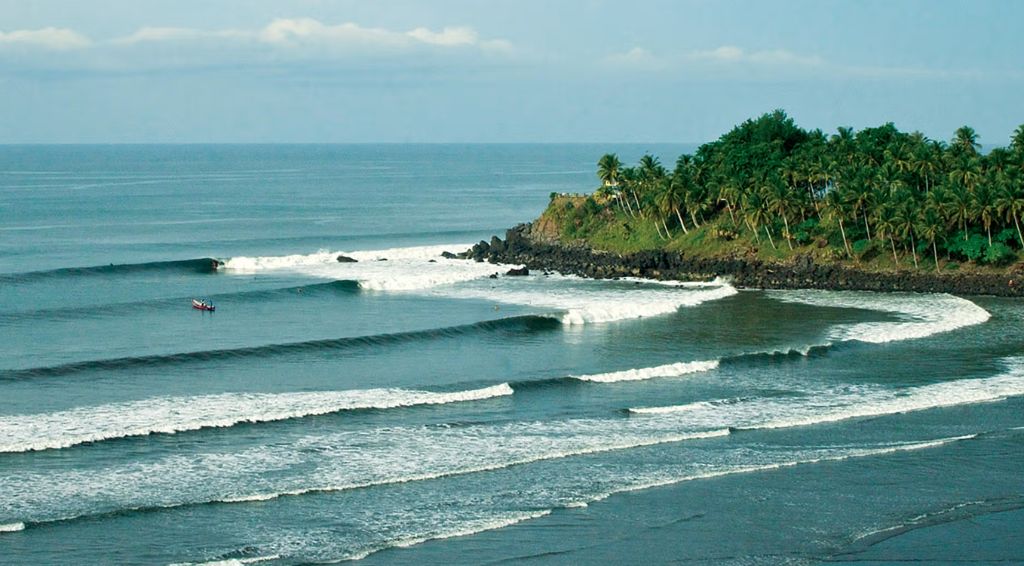 El Salvador - Punta Roca