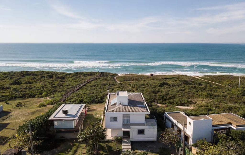 Surf house with ocean view